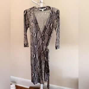 Diane Von Furstenberg Black and Gray Snake Print Dress